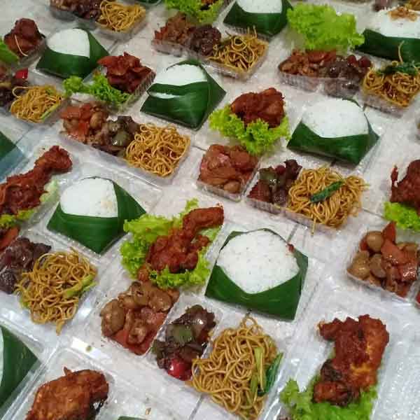 nasi kotak yawal - Maluku Utara